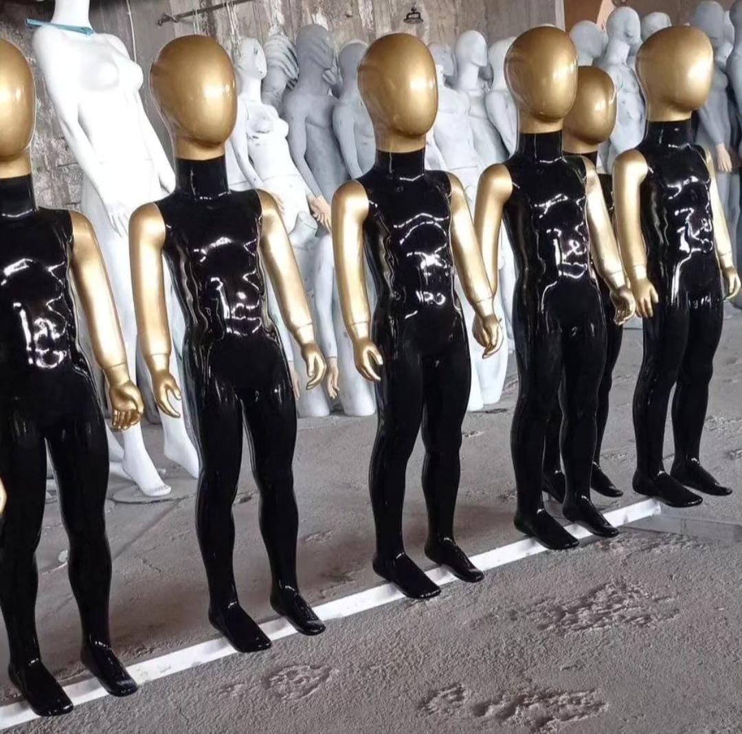 Kaan Vitrin Mankenleri